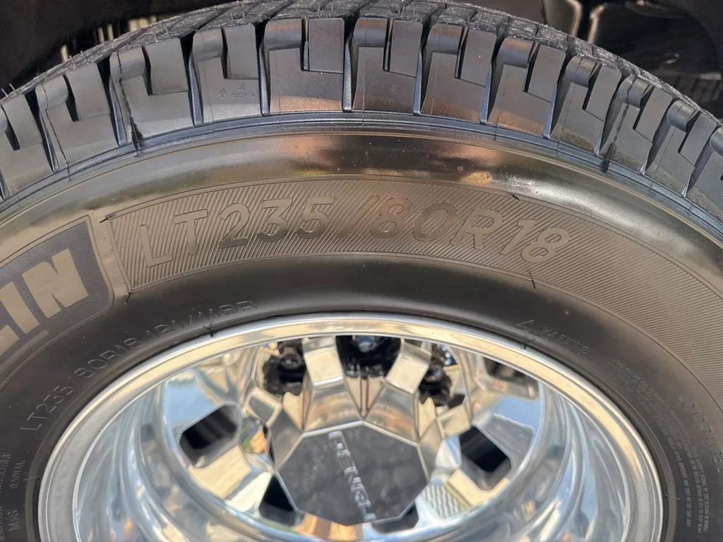 New 2026 Glacier White Tricoat GMC Denali Ultimate DRW image 38