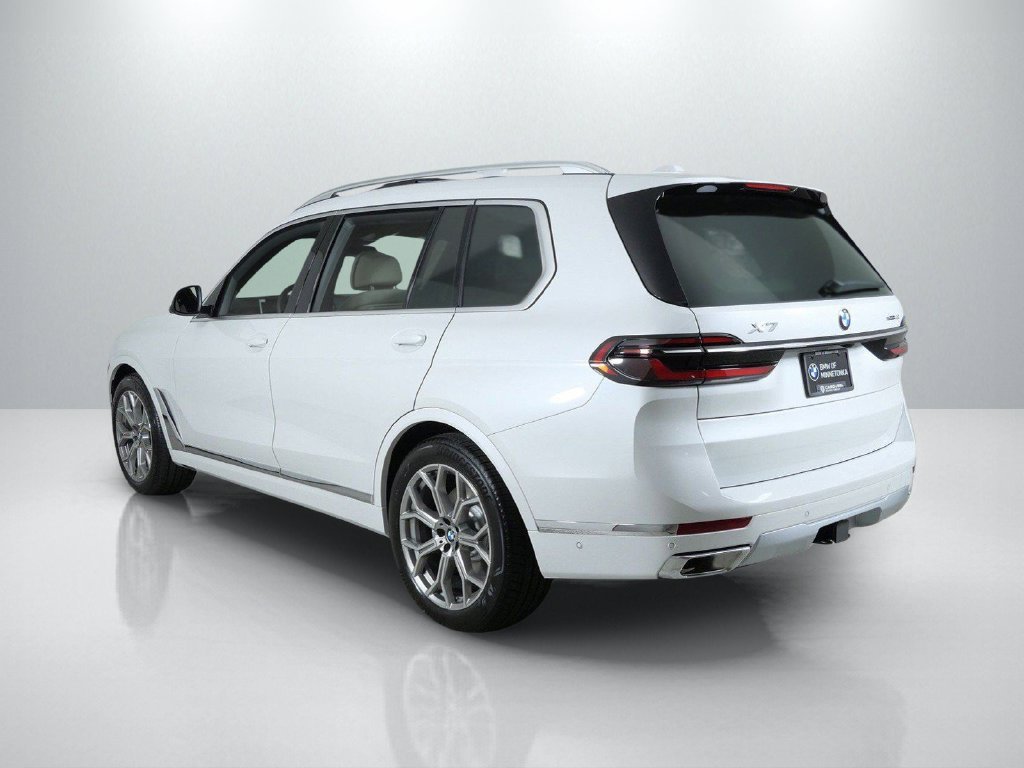 Used 2027 Mineral White Metallic BMW xDrive40i image 15