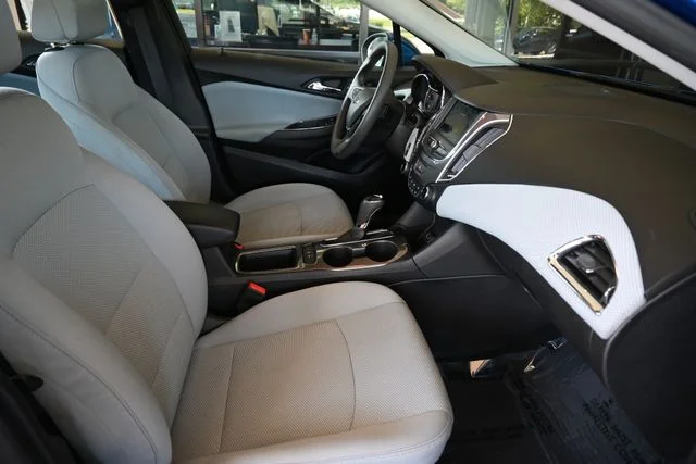 Used 2019 Blue Chevrolet LT image 21