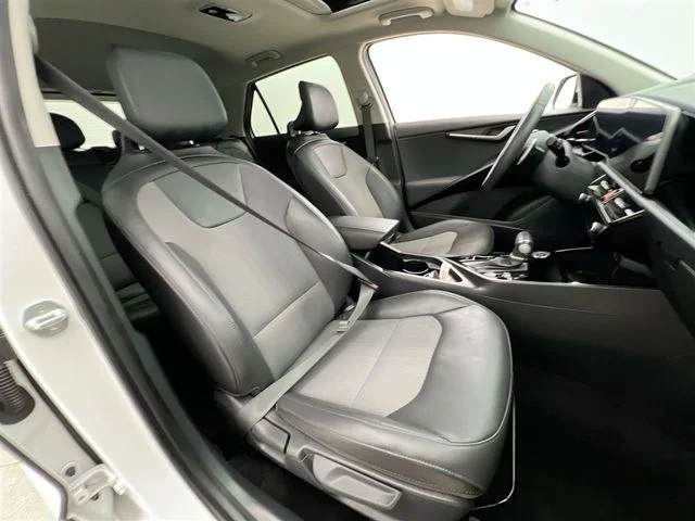 2023 Kia Niro EX Touring - Photo 15
