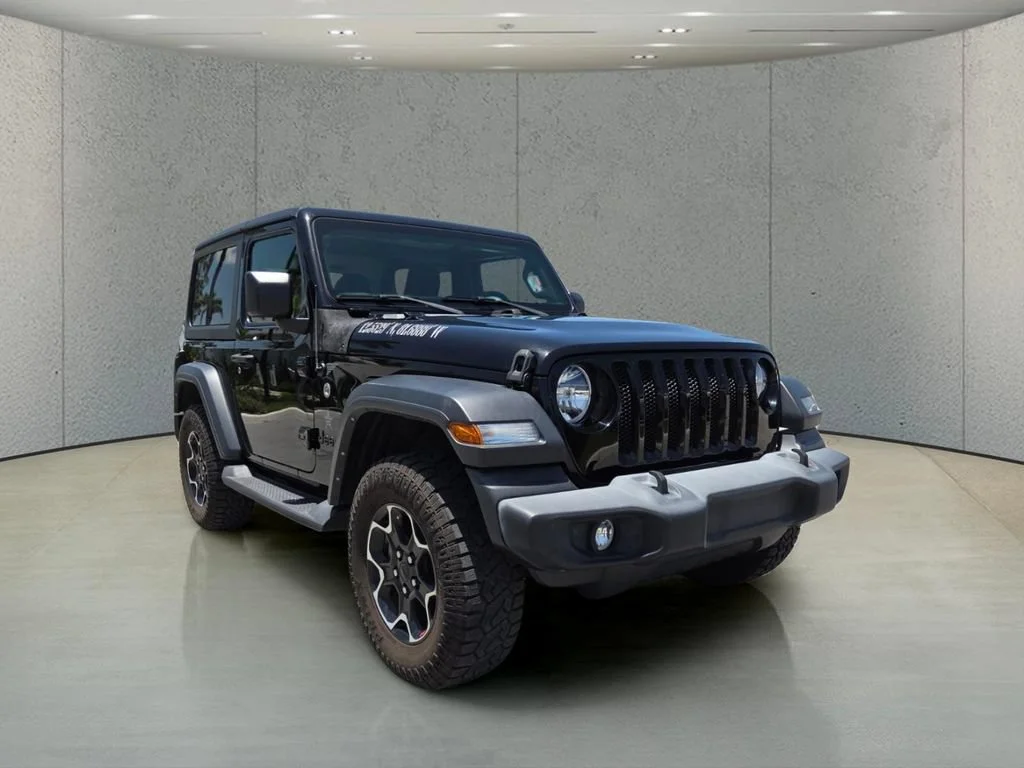 Used 2021 Black Clearcoat Jeep Sport S image 13