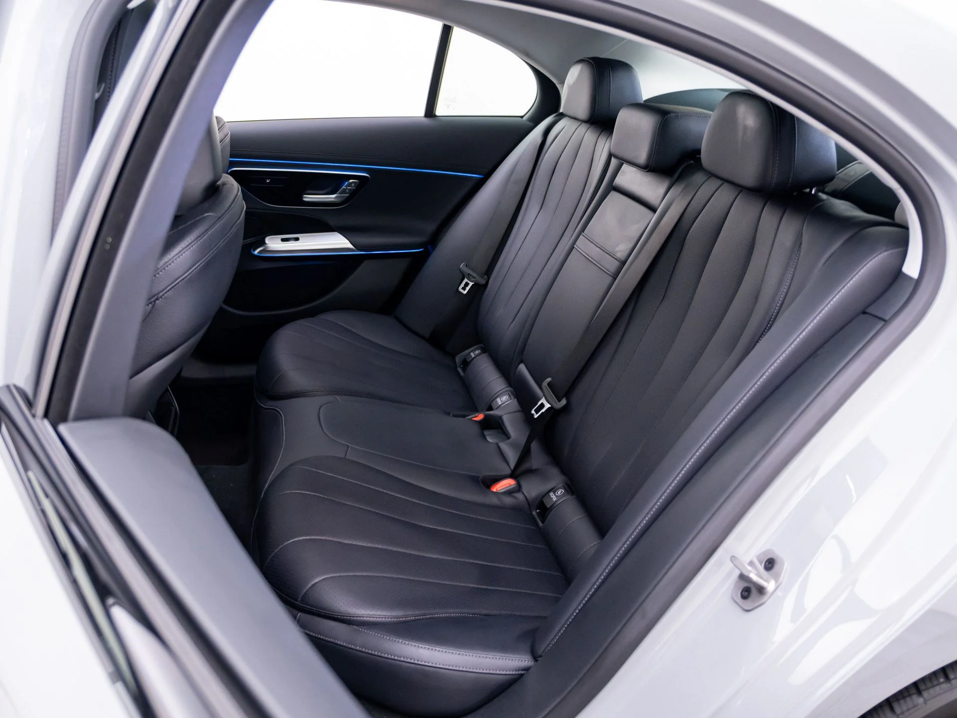 New 2027 Gray Mercedes-Benz E 450 image 18