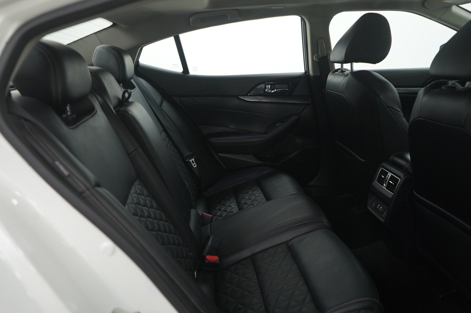 2023 Nissan Maxima Platinum - Photo 12