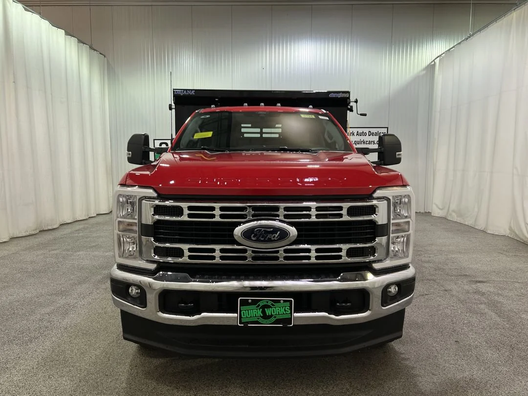 2026 Ford F-350 Super Duty Chassis Cab XL - Photo 2