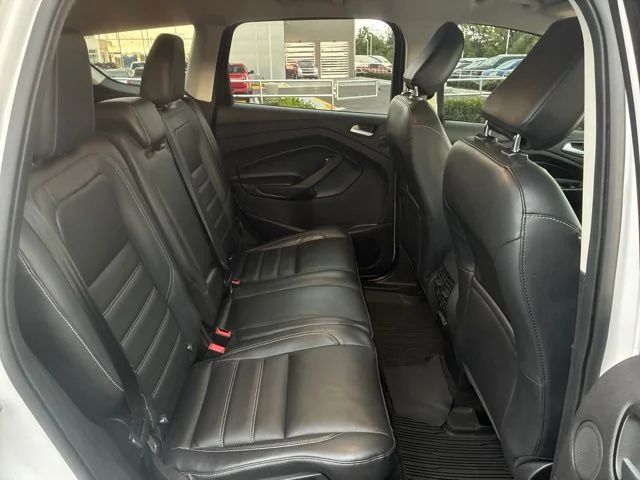 Used 2019 White Platinum Tri-Coat Metallic Ford Titanium image 22