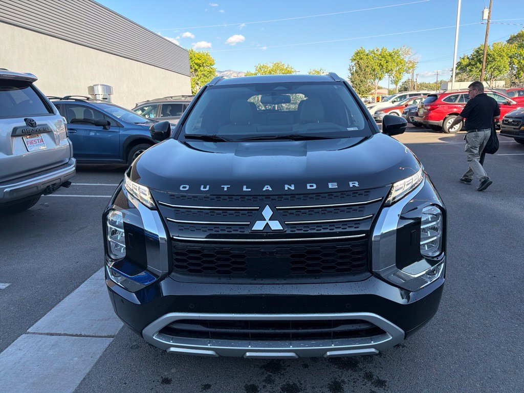 Used 2024 Black Mitsubishi SEL image 2