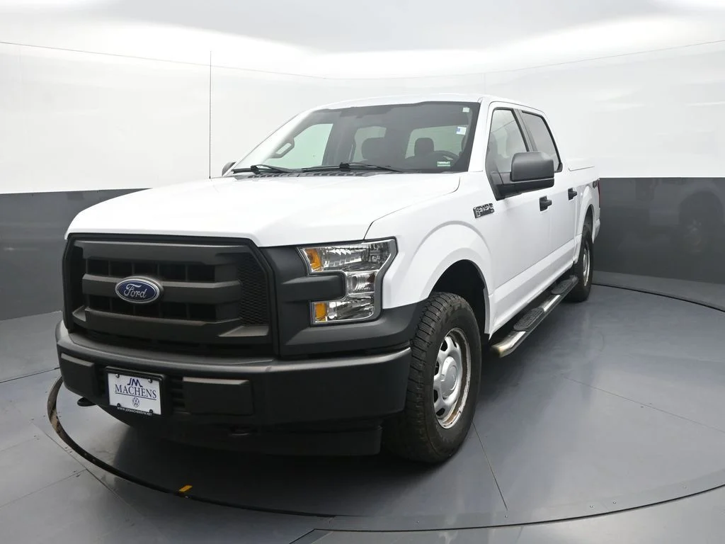 Used 2017 White Ford XL image 4