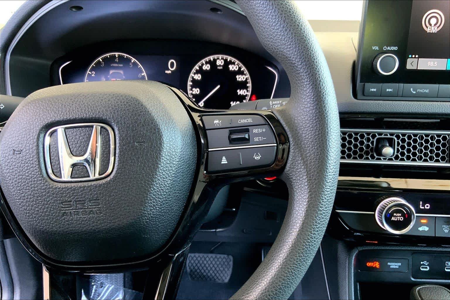 Used 2025 Meteorite Gray Metallic Honda LX image 25