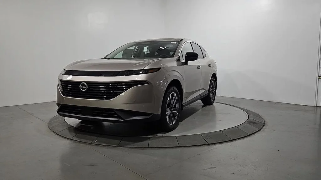 New 2026 Champagne Silver Metallic Nissan SL image 1