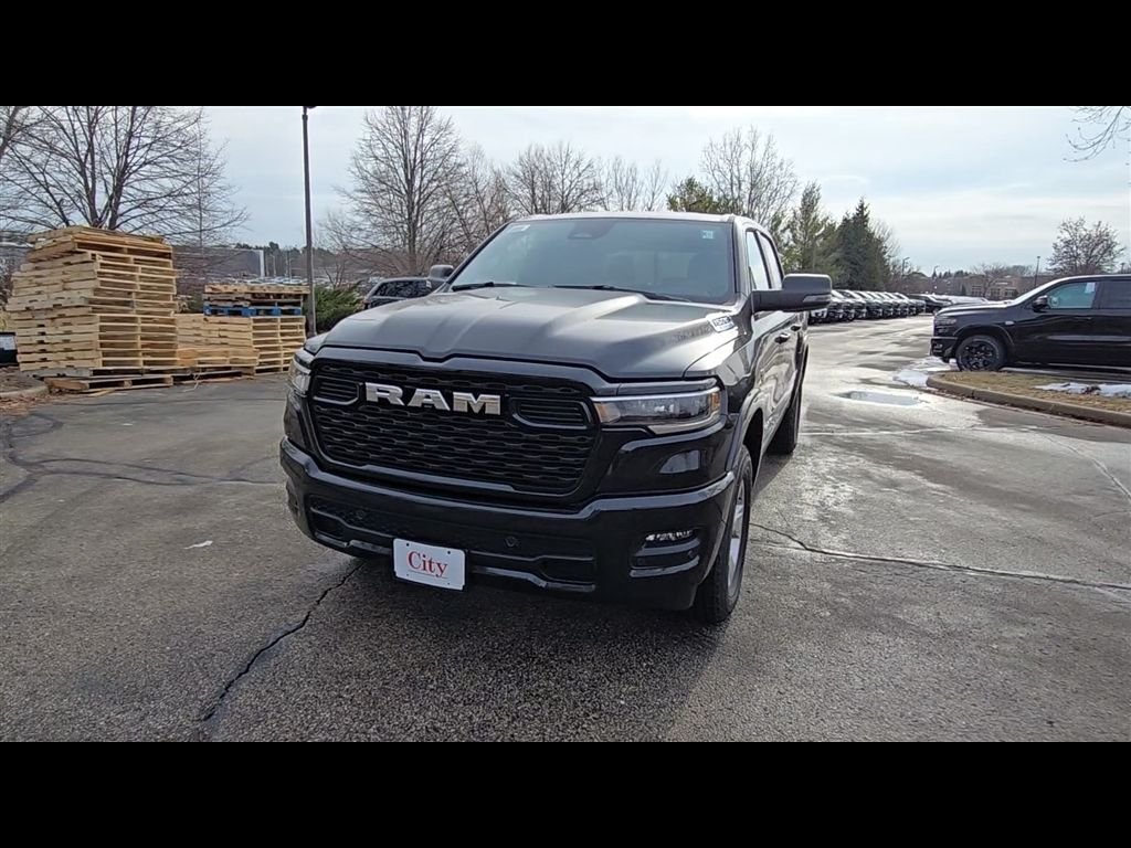 New 2026 Diamond Black Crystal Pearl-Coat Exterior Paint RAM Big Horn/Lone Star image 3