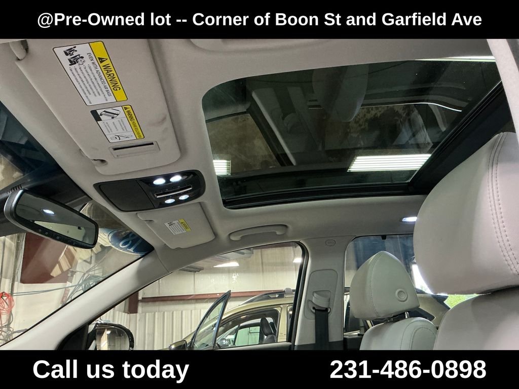 Used 2018 Silver Kia SX image 13