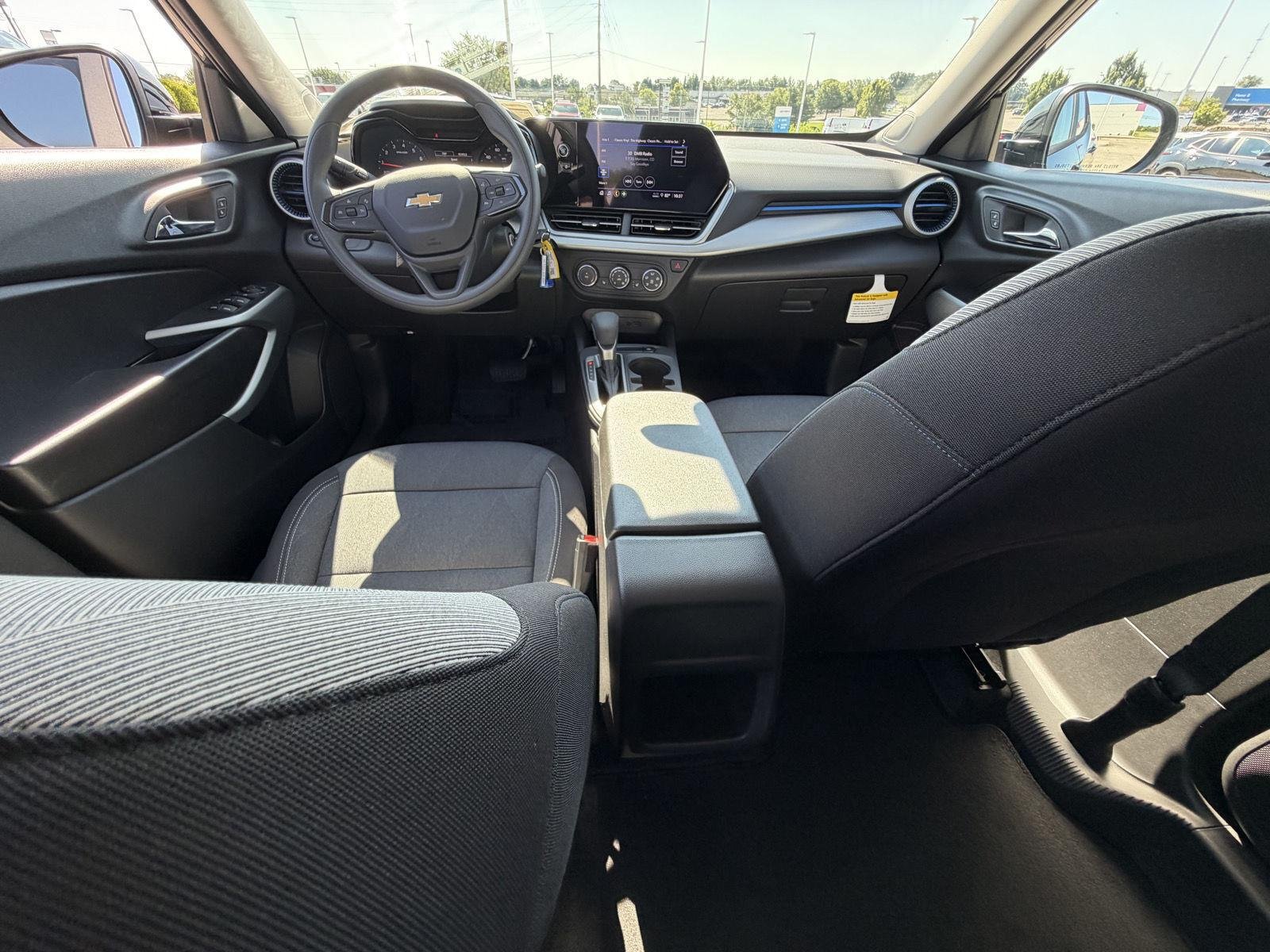 2026 Chevrolet Trax LS - Photo 21