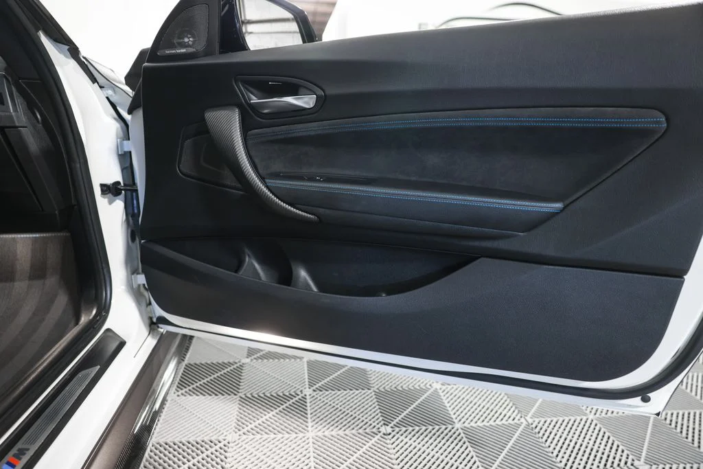 Used 2018 White BMW Base image 24