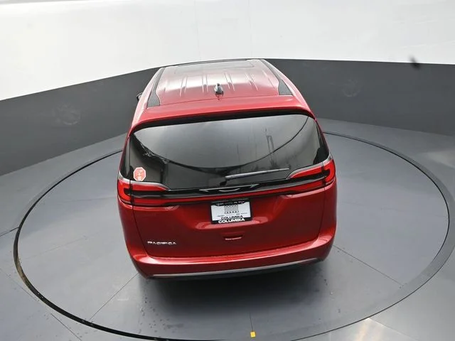 New 2027 Red Hot Pearl-Coat Exterior Paint Chrysler Select image 16