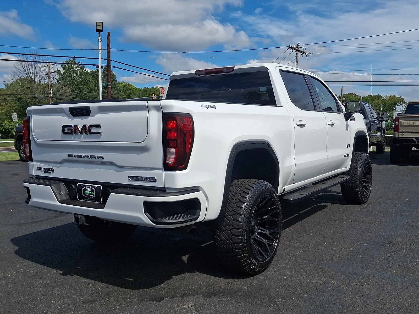 Used 2022 Summit White   Gaz GMC Elevation image 10