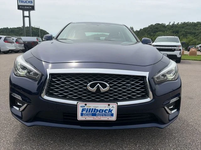 Used 2022 Grand Blue INFINITI LUXE image 11