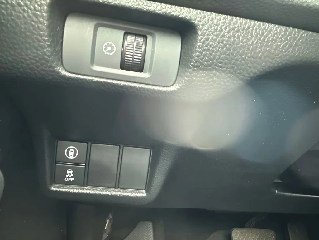 Used 2023  Honda EX image 21