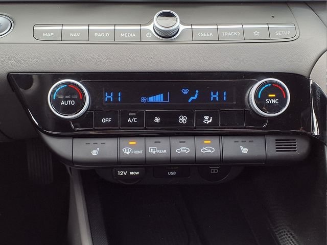 2025 Hyundai Elantra SEL - Photo 17