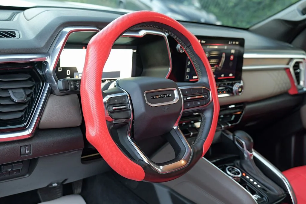 Used 2024 Summit White GMC Denali image 21