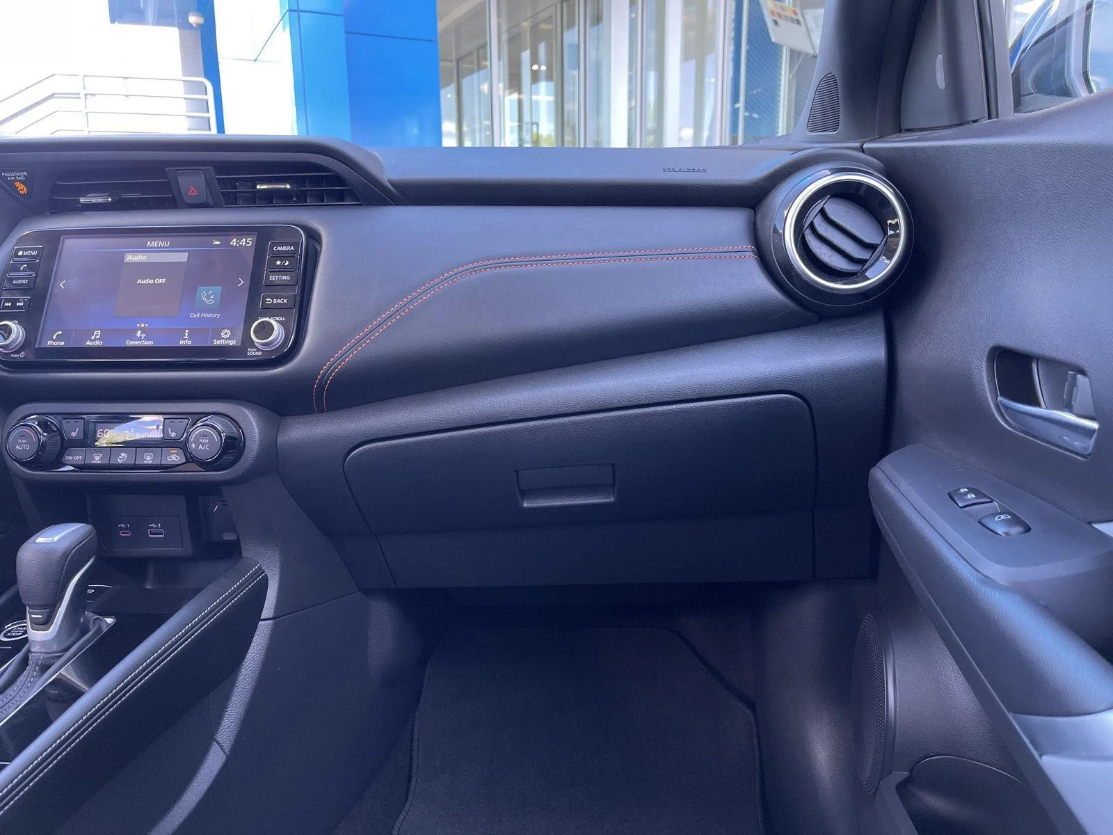 Used 2023 Scarlet Ember Tintcoat Nissan SR image 30