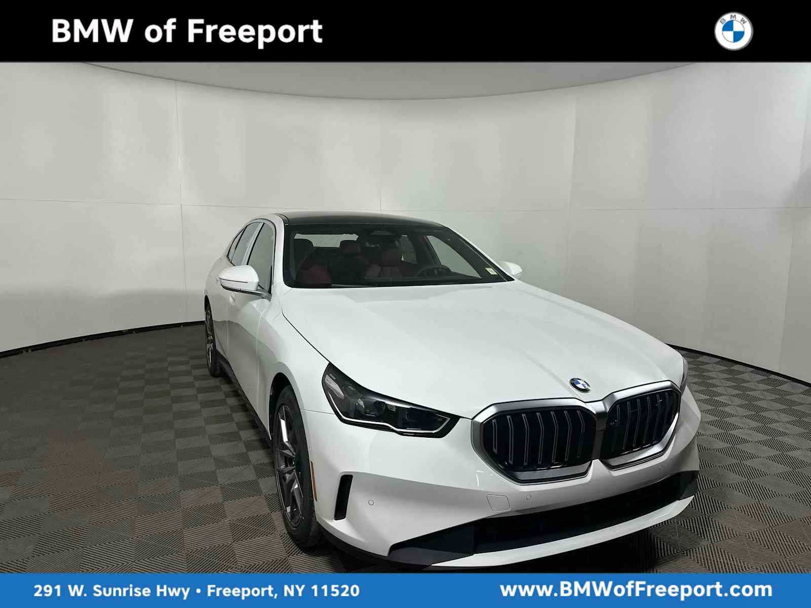 2026 BMW 5 Series 530i xDrive Sedan's photo