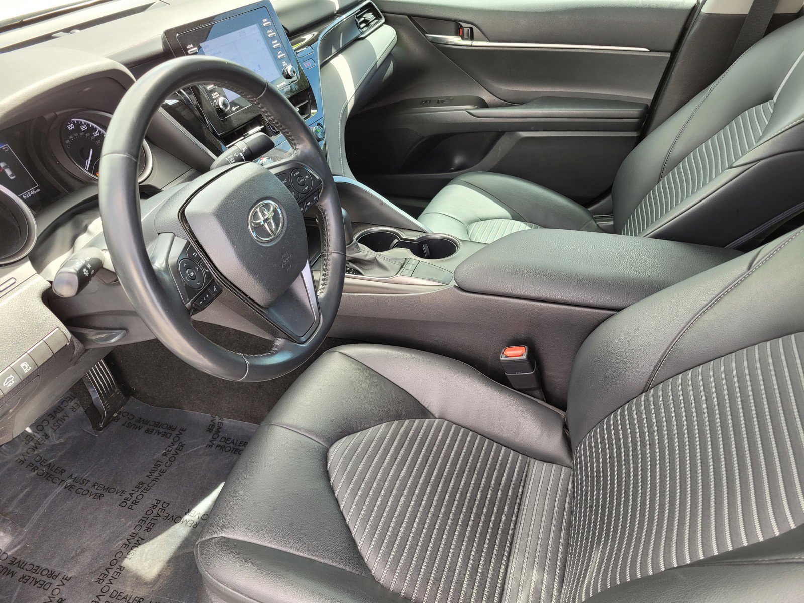 Used 2023 WHITE/BLK Toyota  image 12