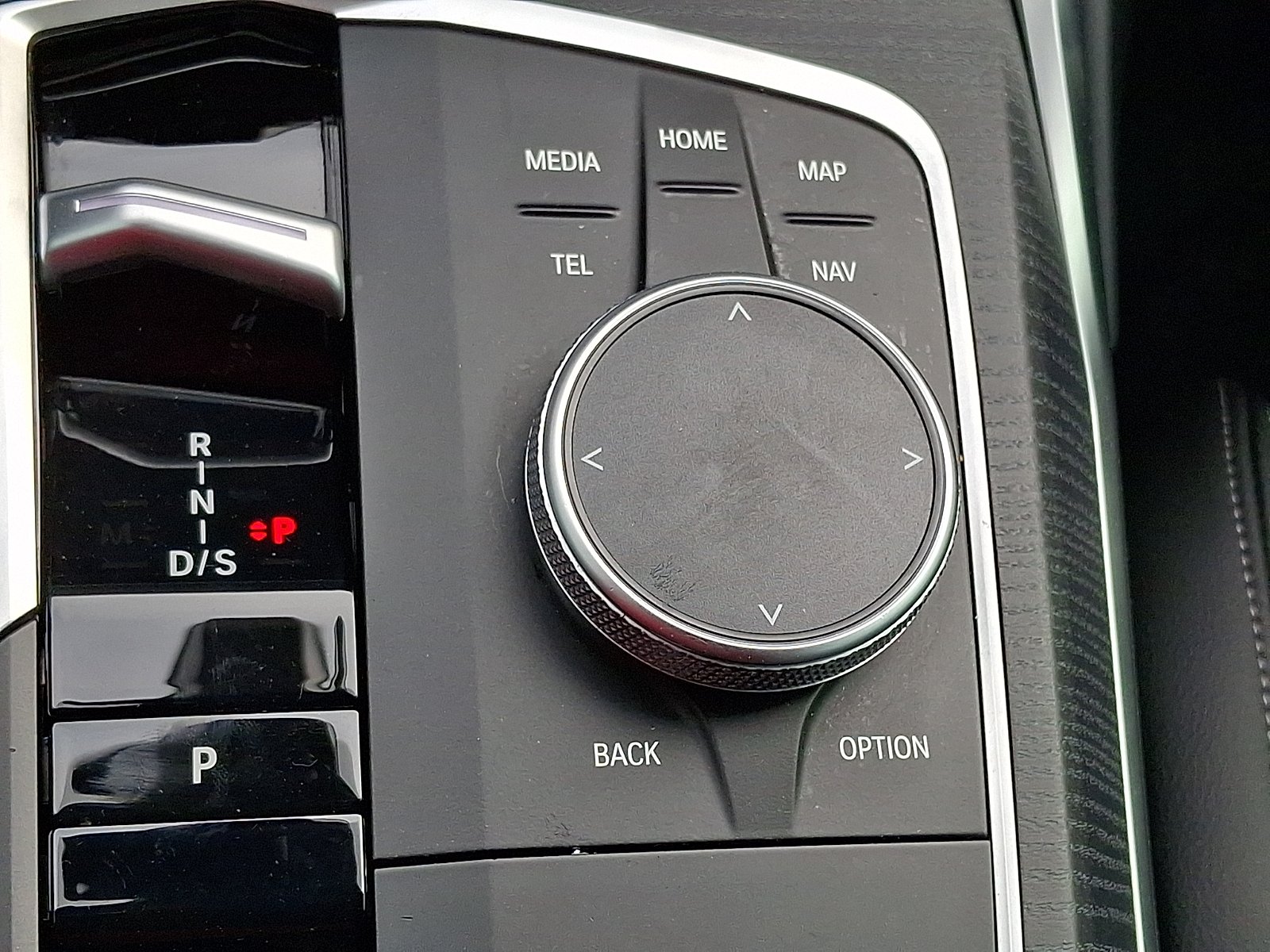 Used 2025 Black Sapphire Metallic BMW xDrive image 26