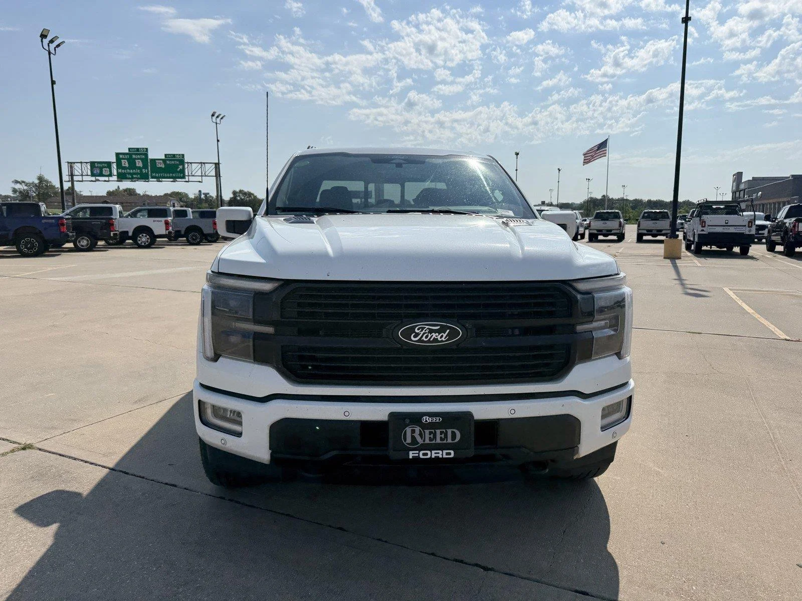 Used 2025 Star White Ford Platinum image 3