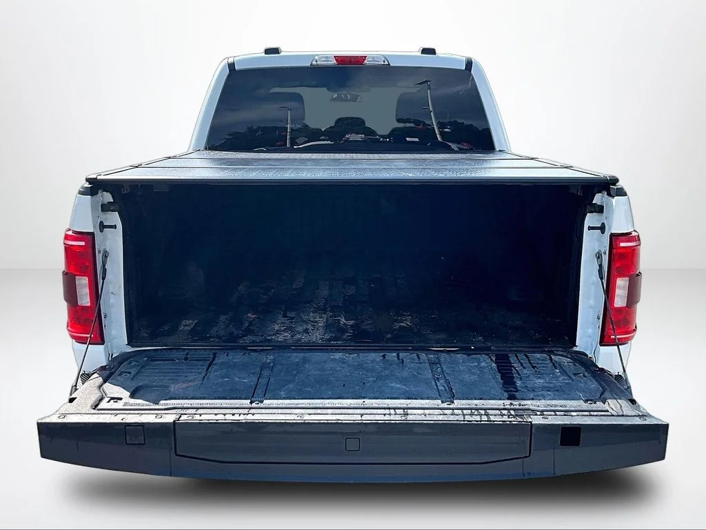 Used 2023 White Ford XLT image 19
