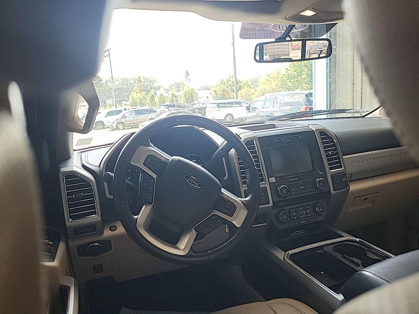Used 2017 White Gold/Caribou Ford Lariat image 6