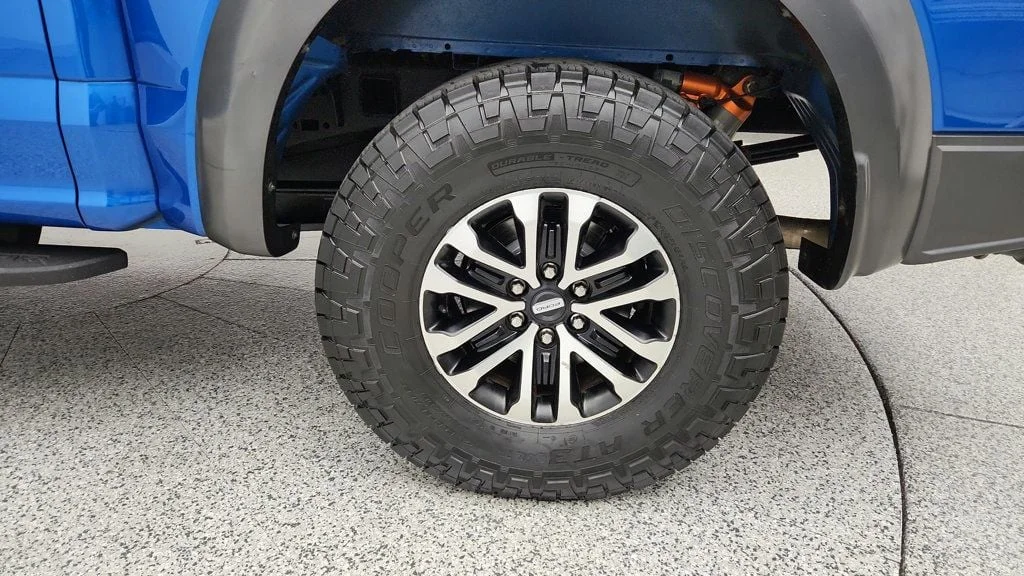 Used 2019 Velocity Blue Metallic Ford Raptor 4WD SuperCrew 5.5