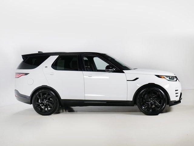 Certified Used 2025 Fuji White Land Rover Dynamic SE image 31