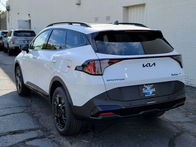 Used 2026 White Kia X-Line image 8