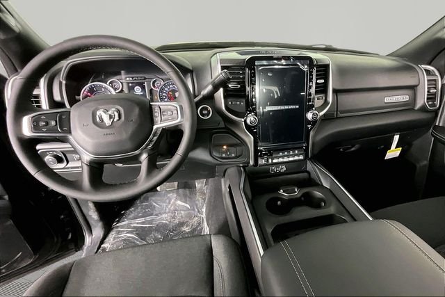 New 2026 Diamond Black Crystal Pearl-Coat Exterior Paint RAM Big Horn image 5