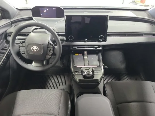 2026 Toyota C-HR SE - Photo 22