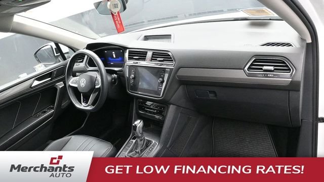 Used 2022 White Volkswagen 2.0T SE image 12