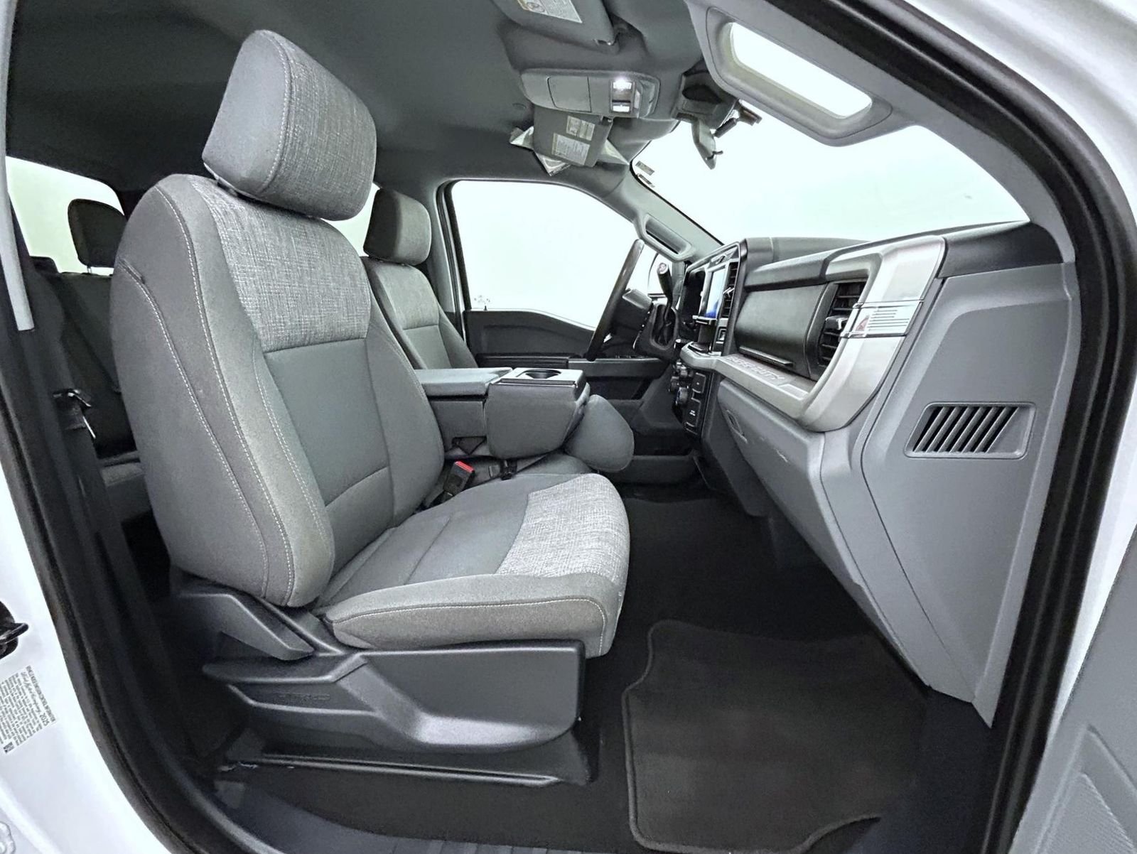 Used 2025 White Ford XLT image 15