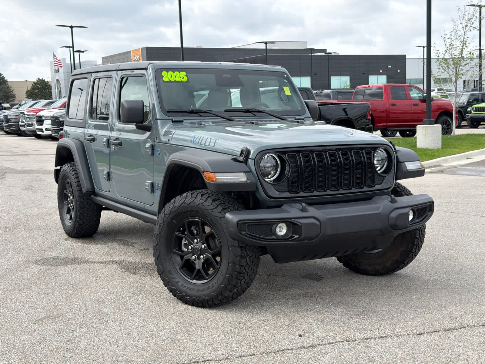 Used 2025 Jeep Wrangler 4xe Willys 4XE with VIN 1C4RJXN6XSW580061 for sale in Kansas City