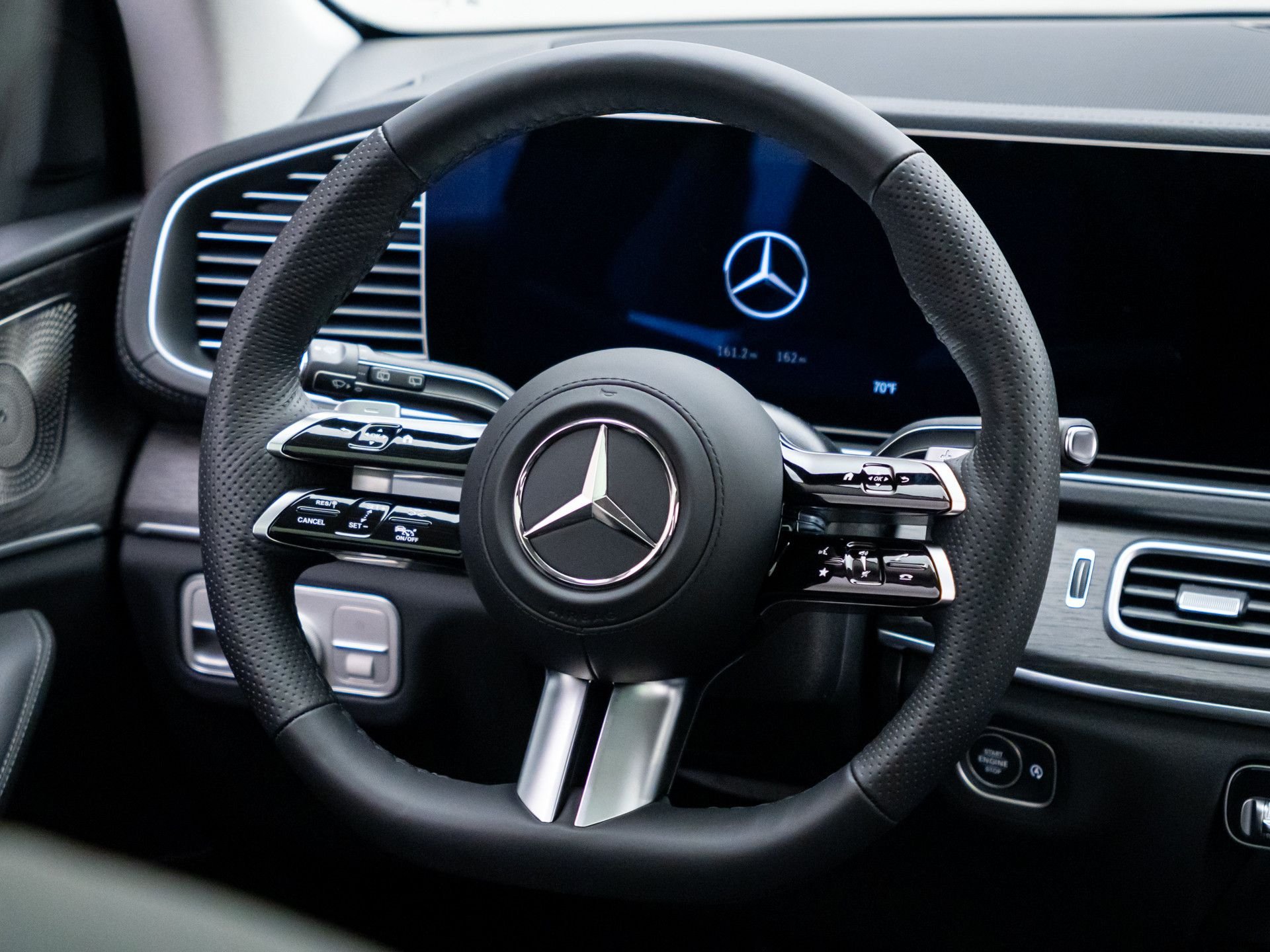 New 2026 MANUFAKTUR Alpine Grey Mercedes-Benz GLS 450 image 11