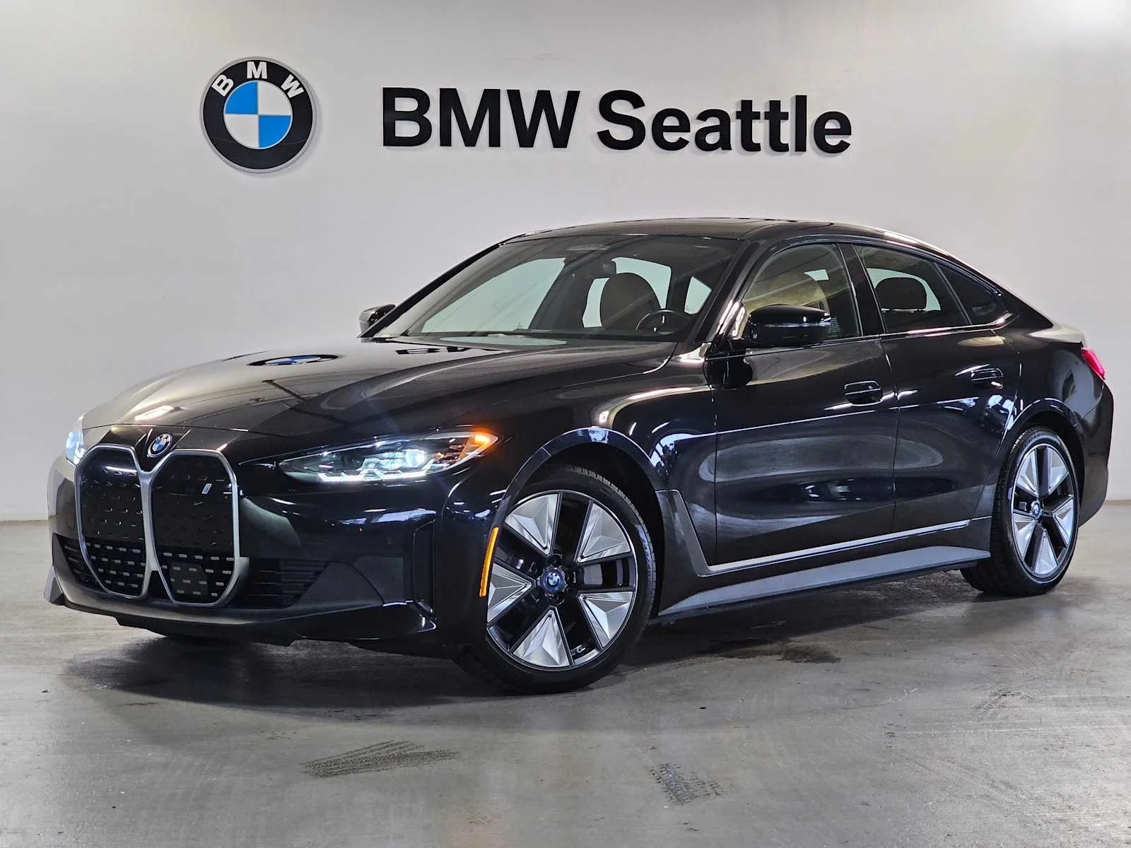 2023 BMW i4