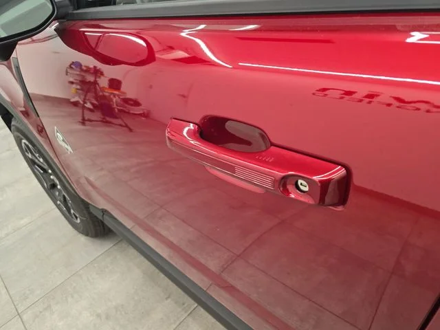 New 2026 Ruby Red Metallic Tinted Clearcoat Ford Outer Banks® image 21
