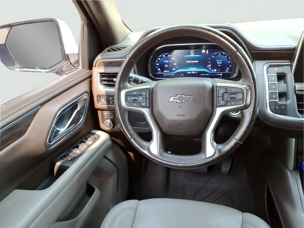 Used 2022 SUMMIT WHITE Chevrolet Z71 image 23