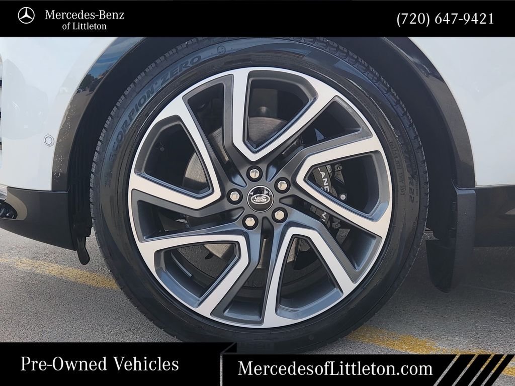 Used 2024 White Land Rover Metropolitan Edition image 10
