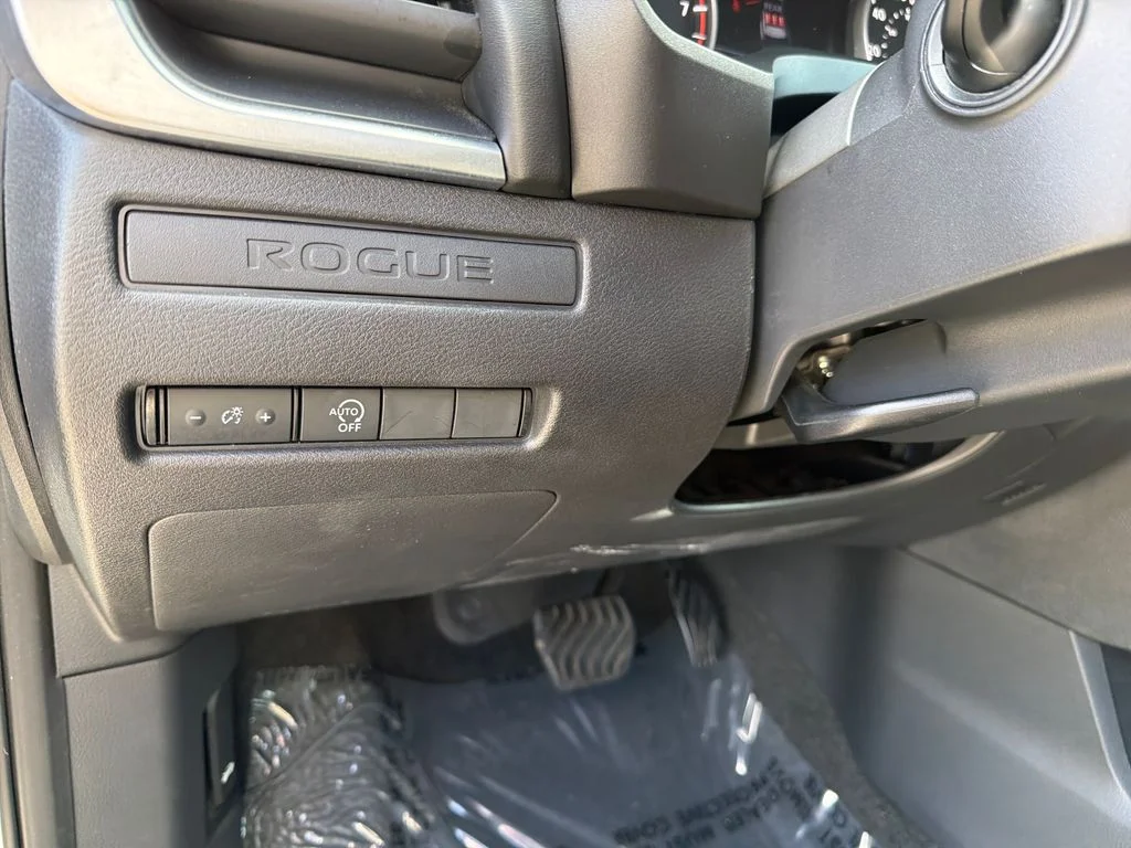Certified Used 2024 White Nissan S image 16