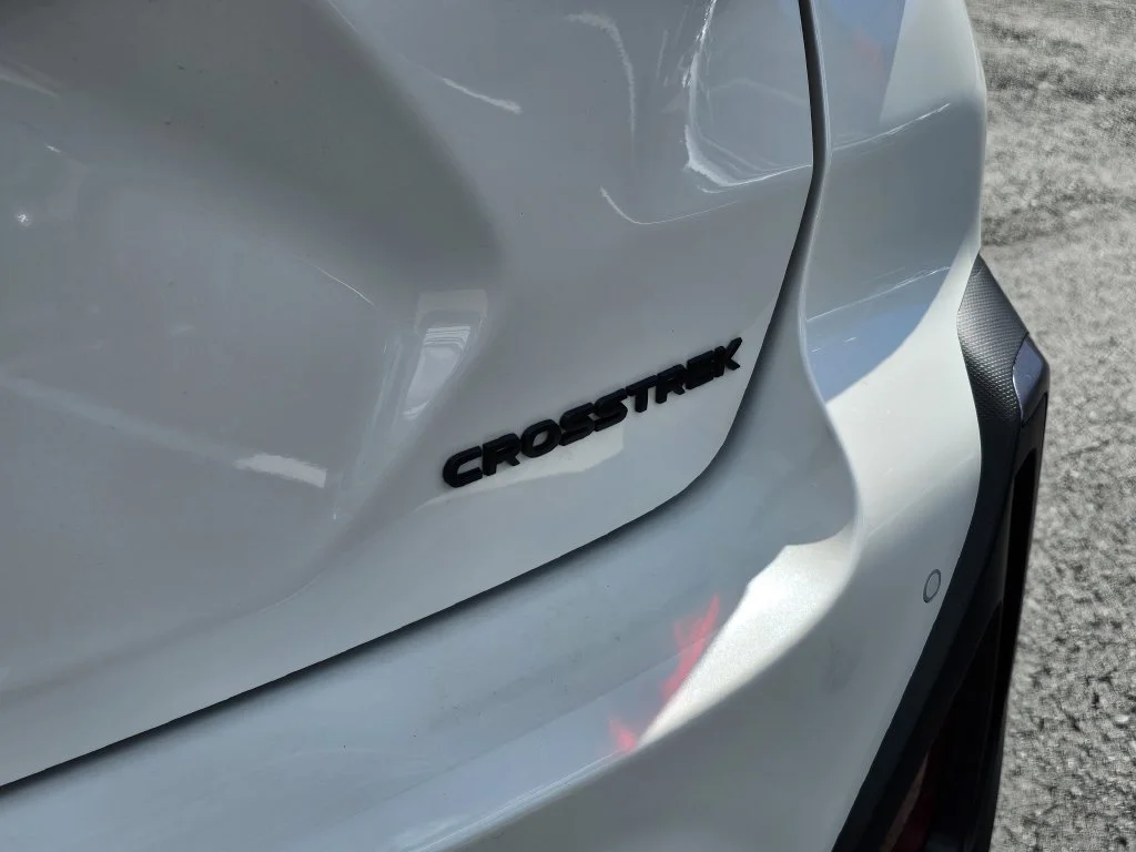 New 2027 CRYSTAL WHITE PEARL Subaru Limited image 8