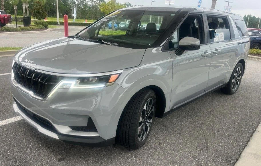 Used 2024 White Kia EX image 5