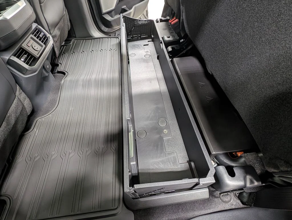 New 2026 Carbonized Gray Metallic Ford Platinum® image 21