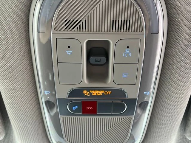 Used 2025 Gray Hyundai Limited image 26