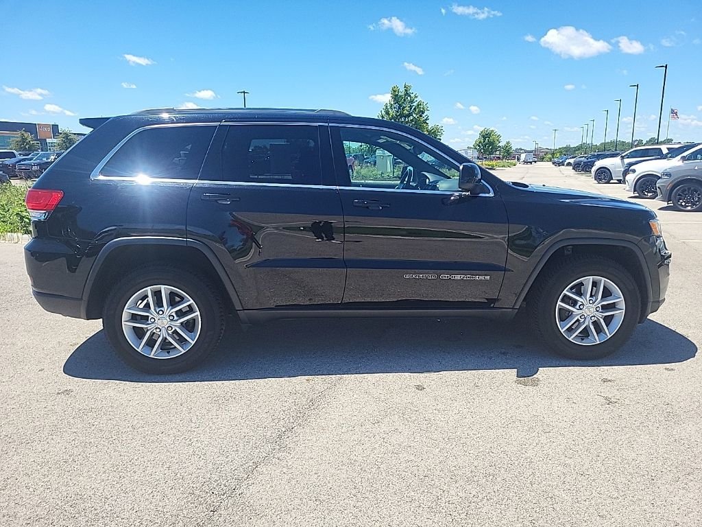 Used 2018 Black Jeep Laredo E image 6