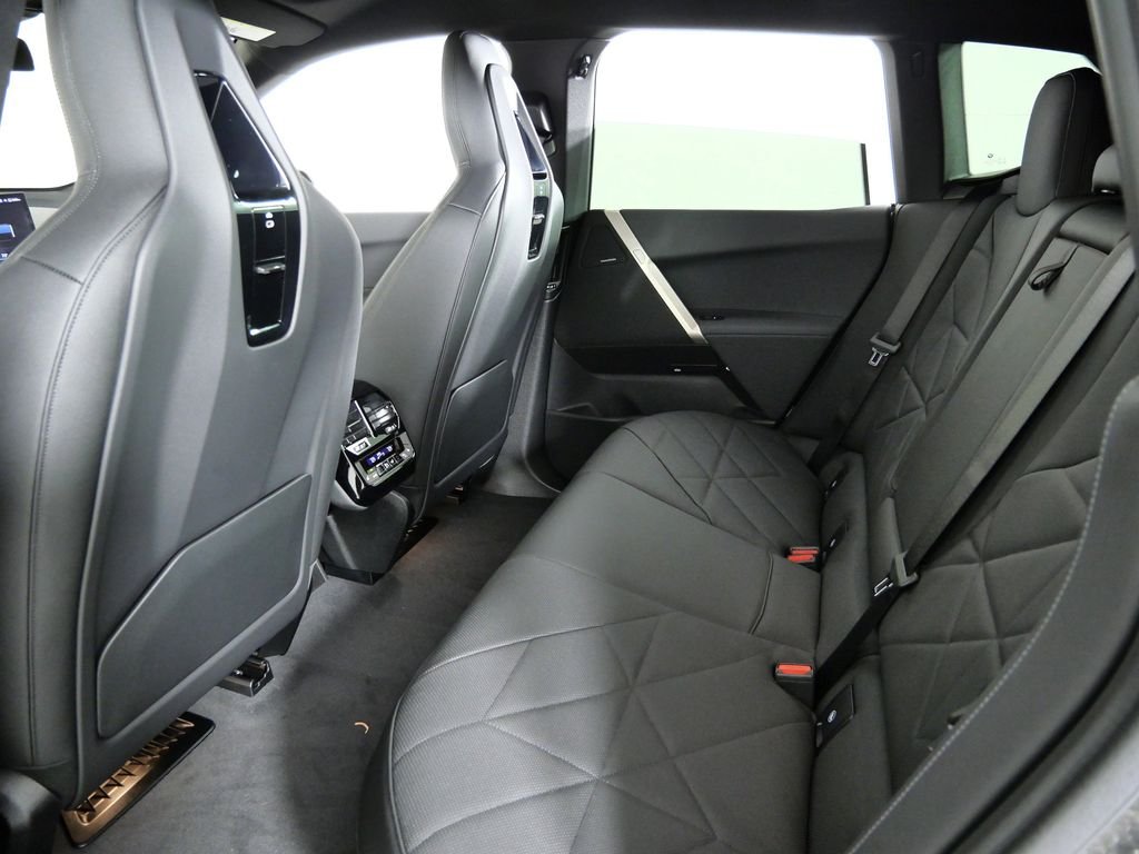 2026 BMW iX 60 - Photo 30